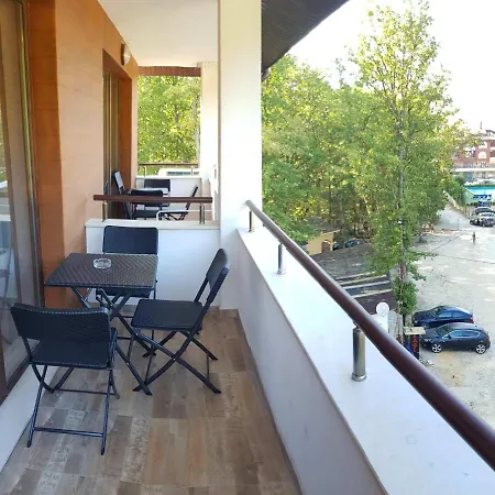 студио дани Apartment